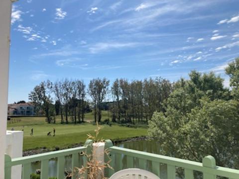 Proche des Sables D'Olonne appartement calme pour 4 personnes situé face au Golf de Bourgenay à Talmont st Hilaire Exterior foto